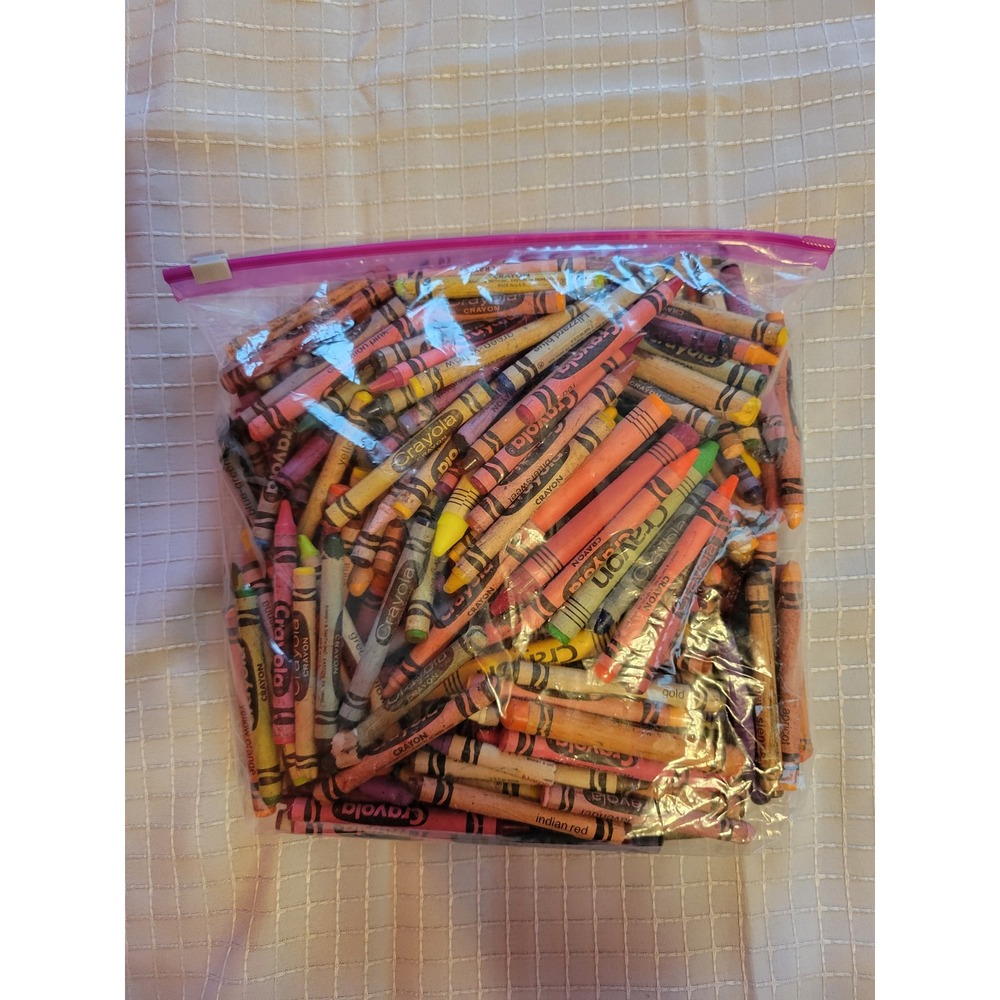 Crayons Bulk Lot Assorted Colors Art Supplies Crafting Multi-Color Mixed